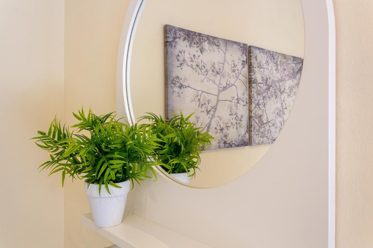 Rocio Anexo By Ivi Real Estate Apartment ตอร์เรโมลิโนส ภายนอก รูปภาพ